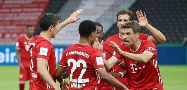 五大联赛成功过人排行：格博霍居首，多库、库杜斯并列次席（五大联赛过人成功榜：格博霍高居第一，多库与库杜斯并列第二）