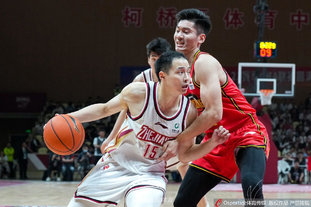 剑南春丨尤文客场1-1佛罗伦萨，科斯蒂奇、曼德拉戈拉世界波（剑南春丨尤文客场1比1战平佛罗伦萨，科斯蒂奇与曼德拉戈拉各献世界波）