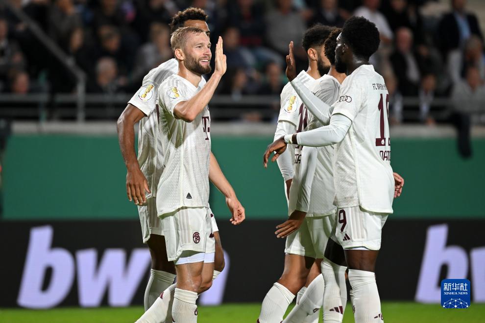 申花1-3输球，柔佛新山近两个赛季亚冠对中超球队保持不败（申花1-3告负，柔佛新山亚冠近两季对中超仍保持不败）