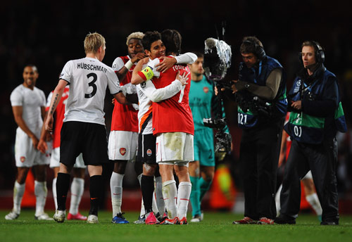 斯内德：我不是健美运动员没去过健身房；枪手今年会有所作为（斯内德：我非健美型，从未进健身房；看好枪手本季有作为）