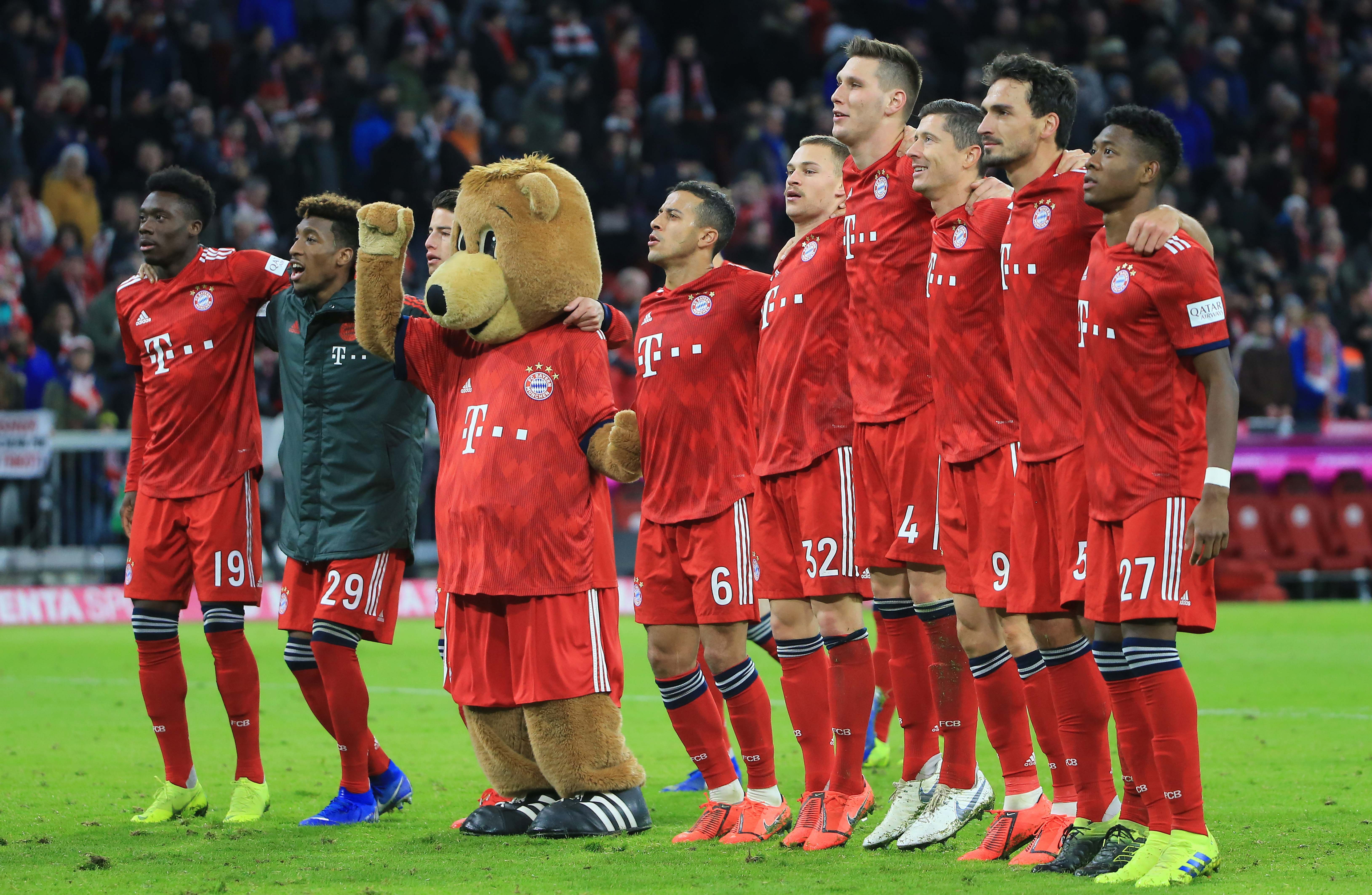 巴萨官方：12月10日对阵法兰克福的欧冠比赛将回归诺坎普举行（巴萨官宣：12月10日欧冠对阵法兰克福将重返诺坎普举行）