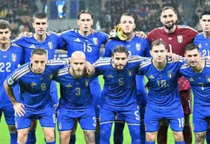 法甲战报：克瓦拉茨赫利亚双响，拉莫斯制胜，巴黎5-0雷恩（法甲快讯：克瓦拉茨赫利亚梅开二度，拉莫斯建功，巴黎5-0大胜雷恩）